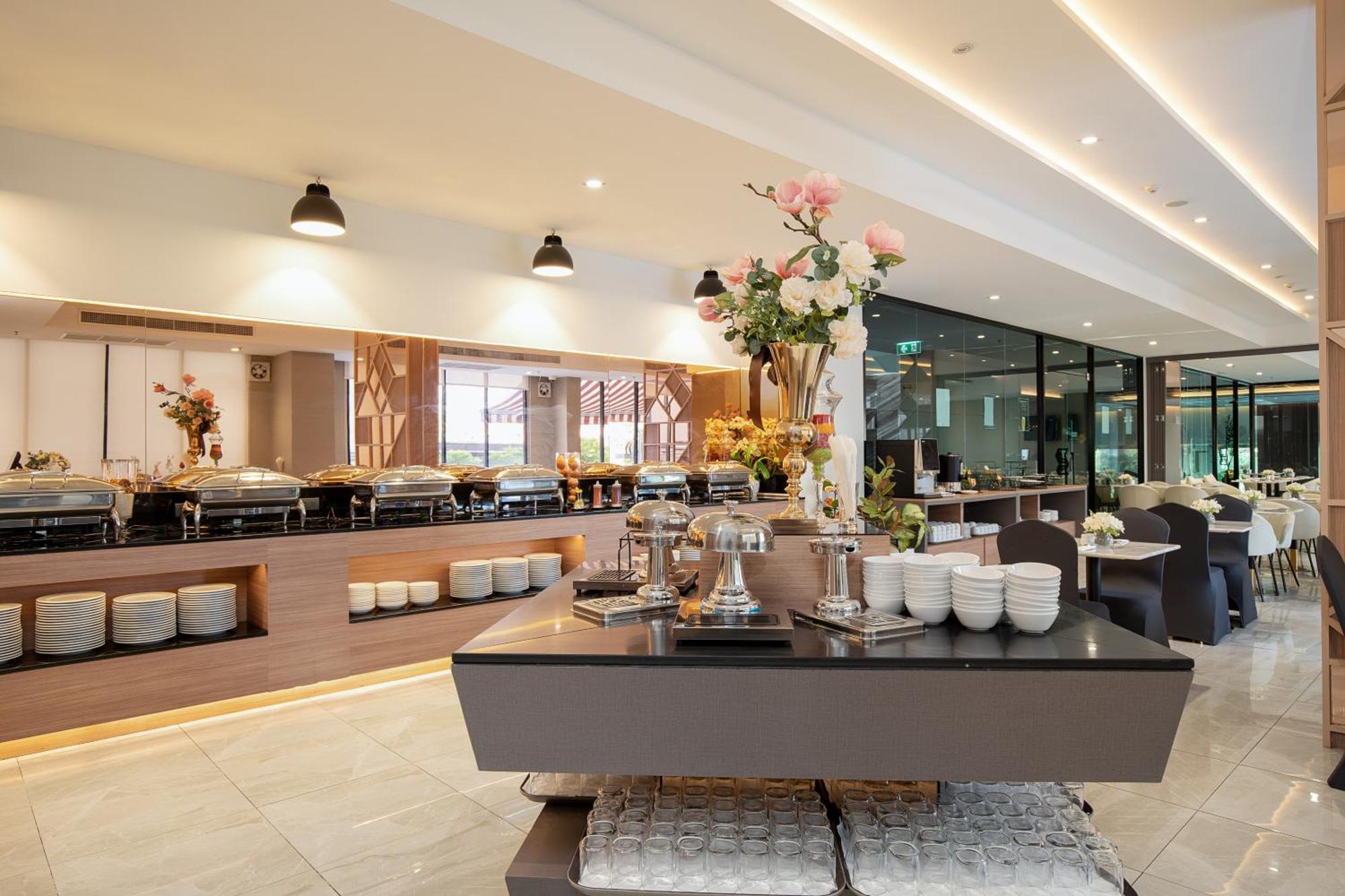 Thaya Hotel Bangkok Esterno foto
