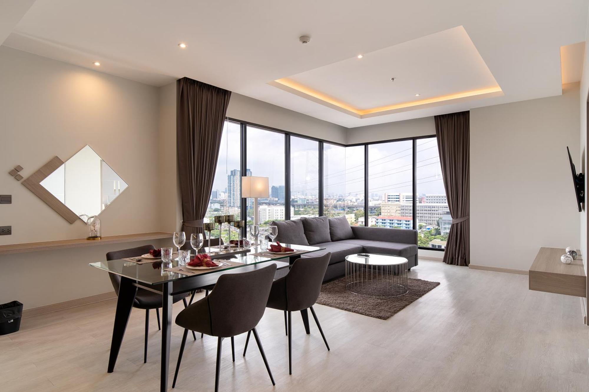 Thaya Hotel Bangkok Esterno foto