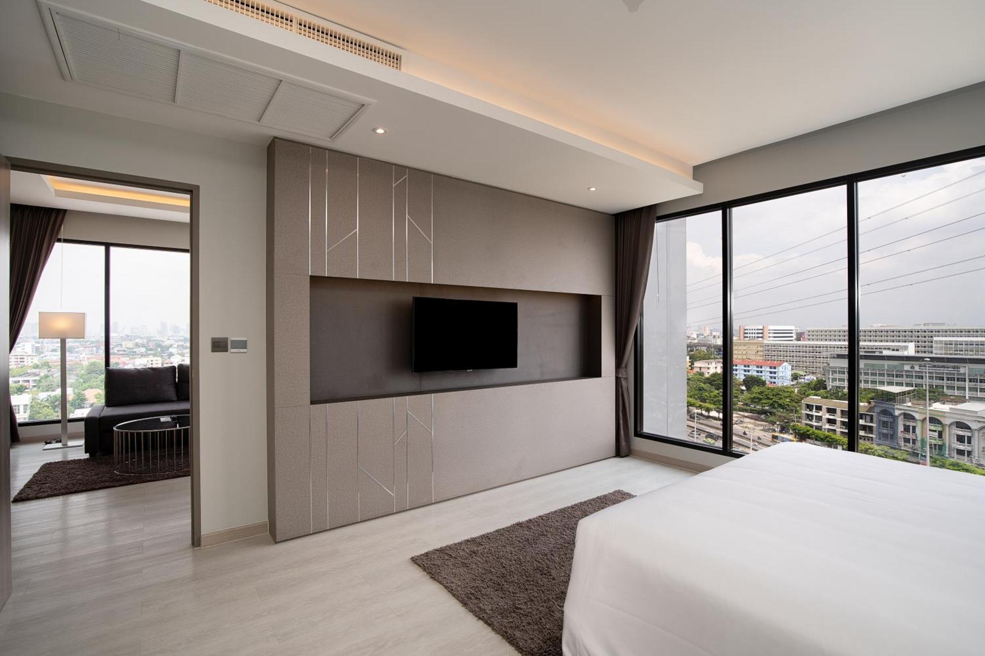 Thaya Hotel Bangkok Esterno foto